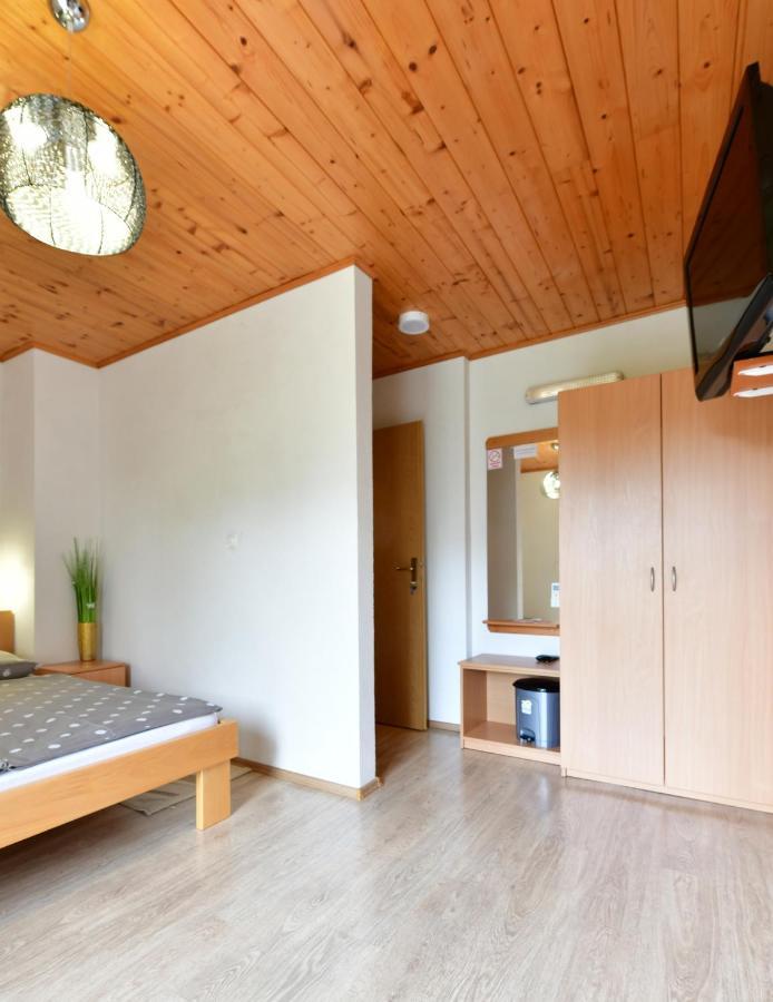 Rooms Toni Seliste Dreznicko Exterior foto