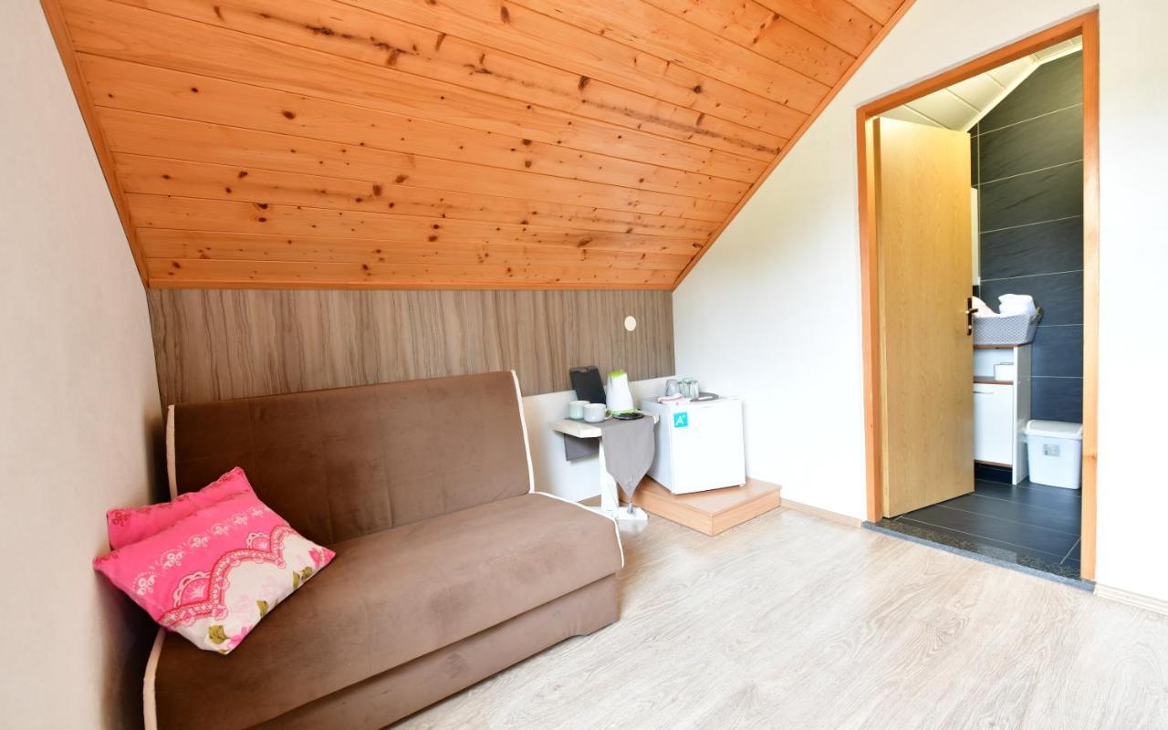 Rooms Toni Seliste Dreznicko Exterior foto